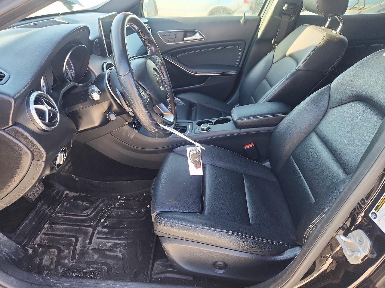 2016 MERCEDES-BENZ GLA-Class