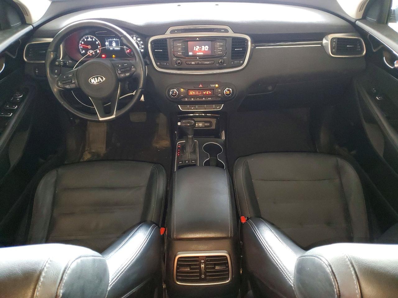 2016 KIA SORENTO
