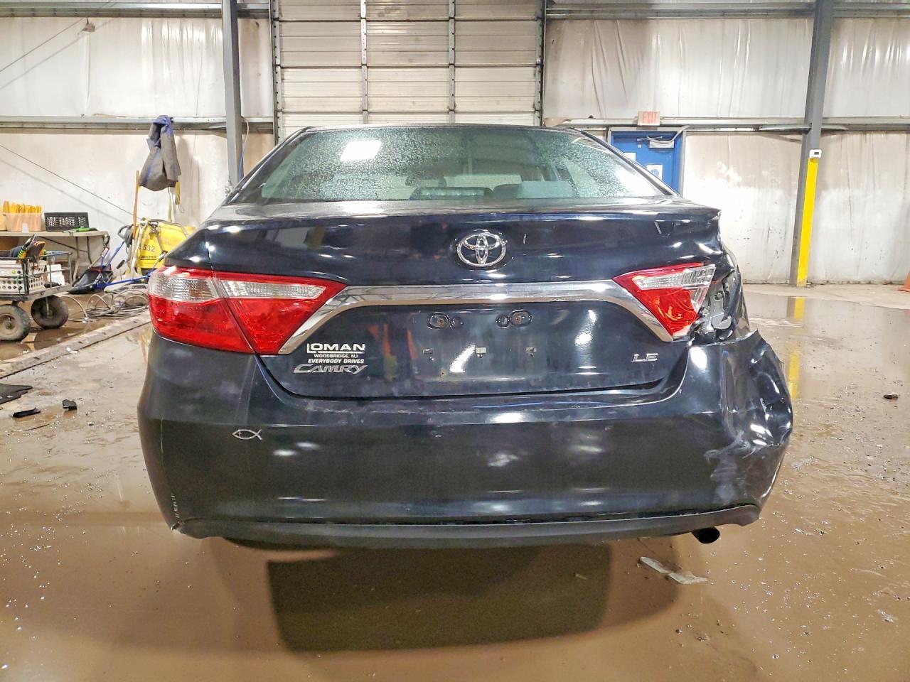 2016 TOYOTA CAMRY