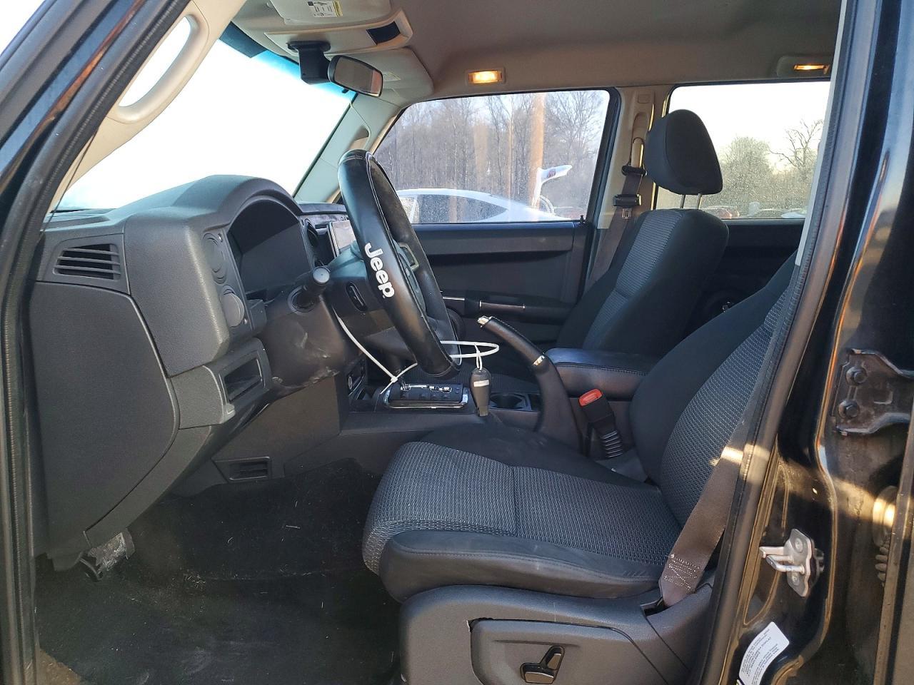 2010 JEEP Commander