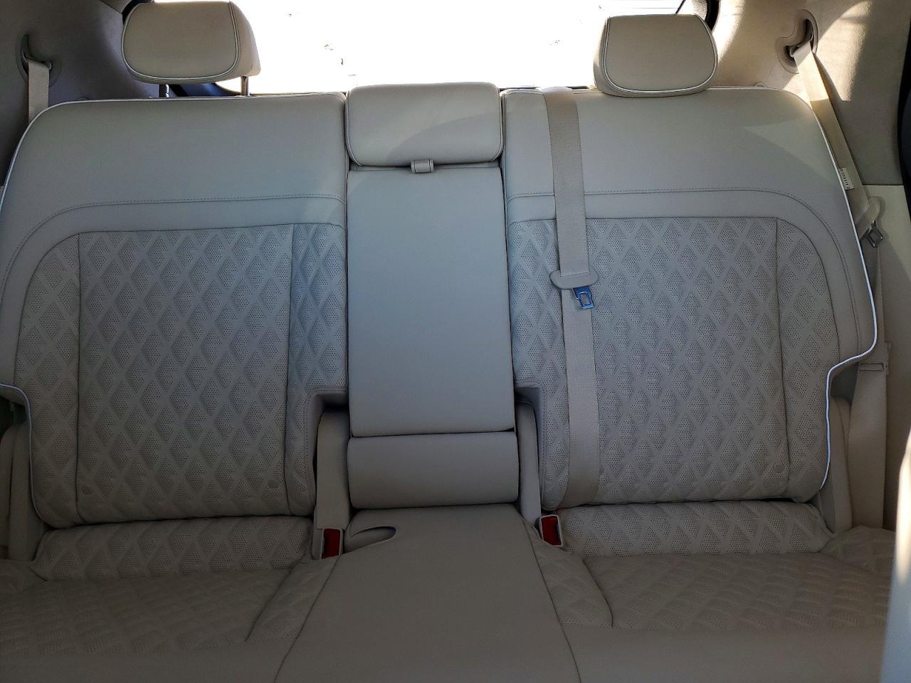 2024 GENESIS GV60