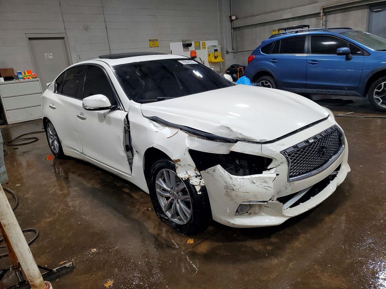2016 INFINITI Q50