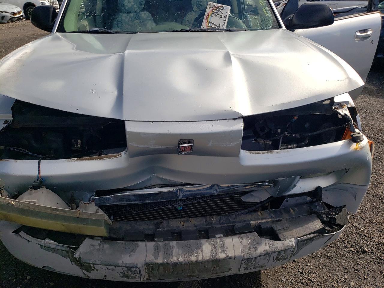 2004 SATURN Vue
