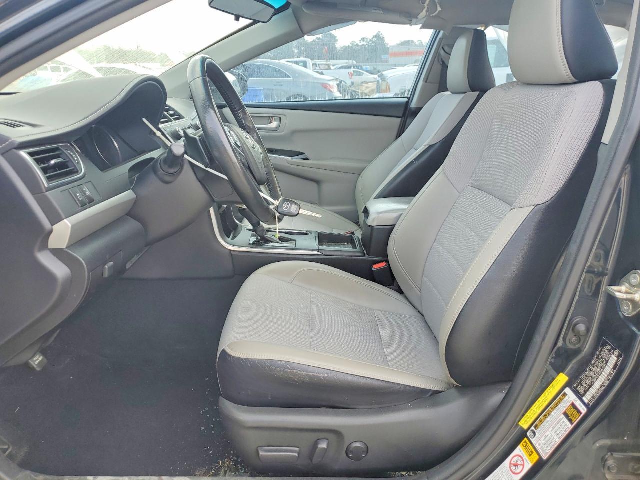2017 TOYOTA CAMRY
