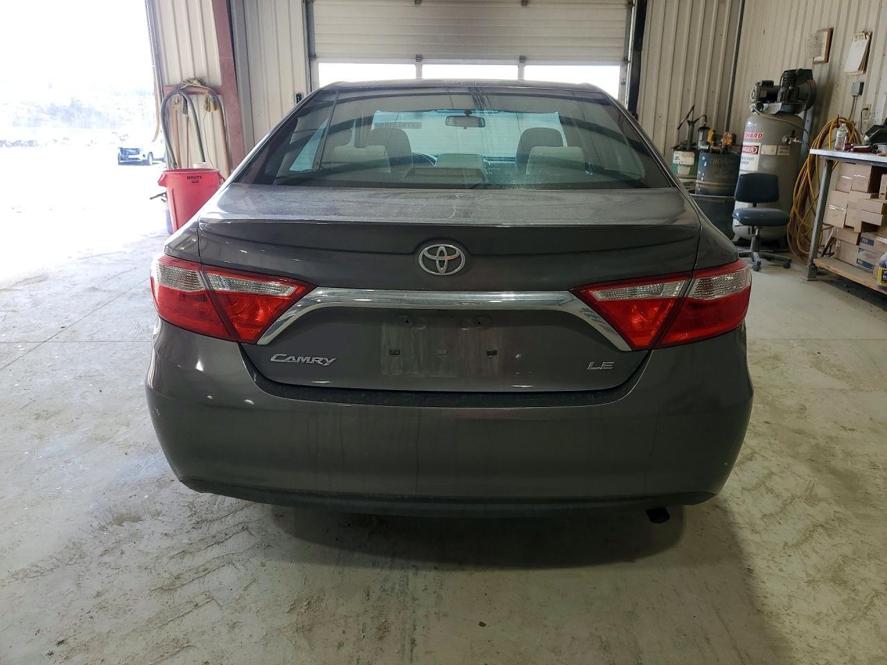 2015 TOYOTA CAMRY