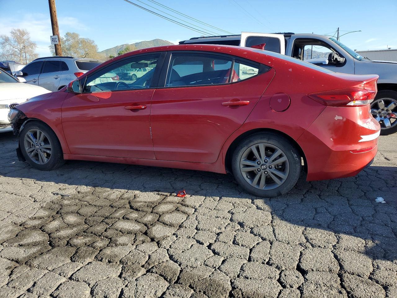 2018 HYUNDAI ELANTRA