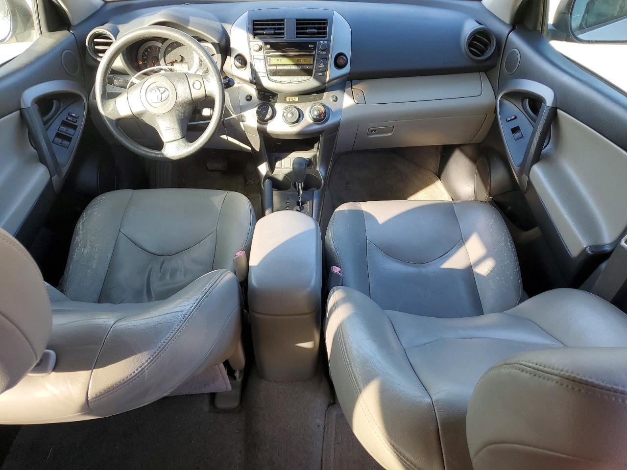 2011 TOYOTA RAV4