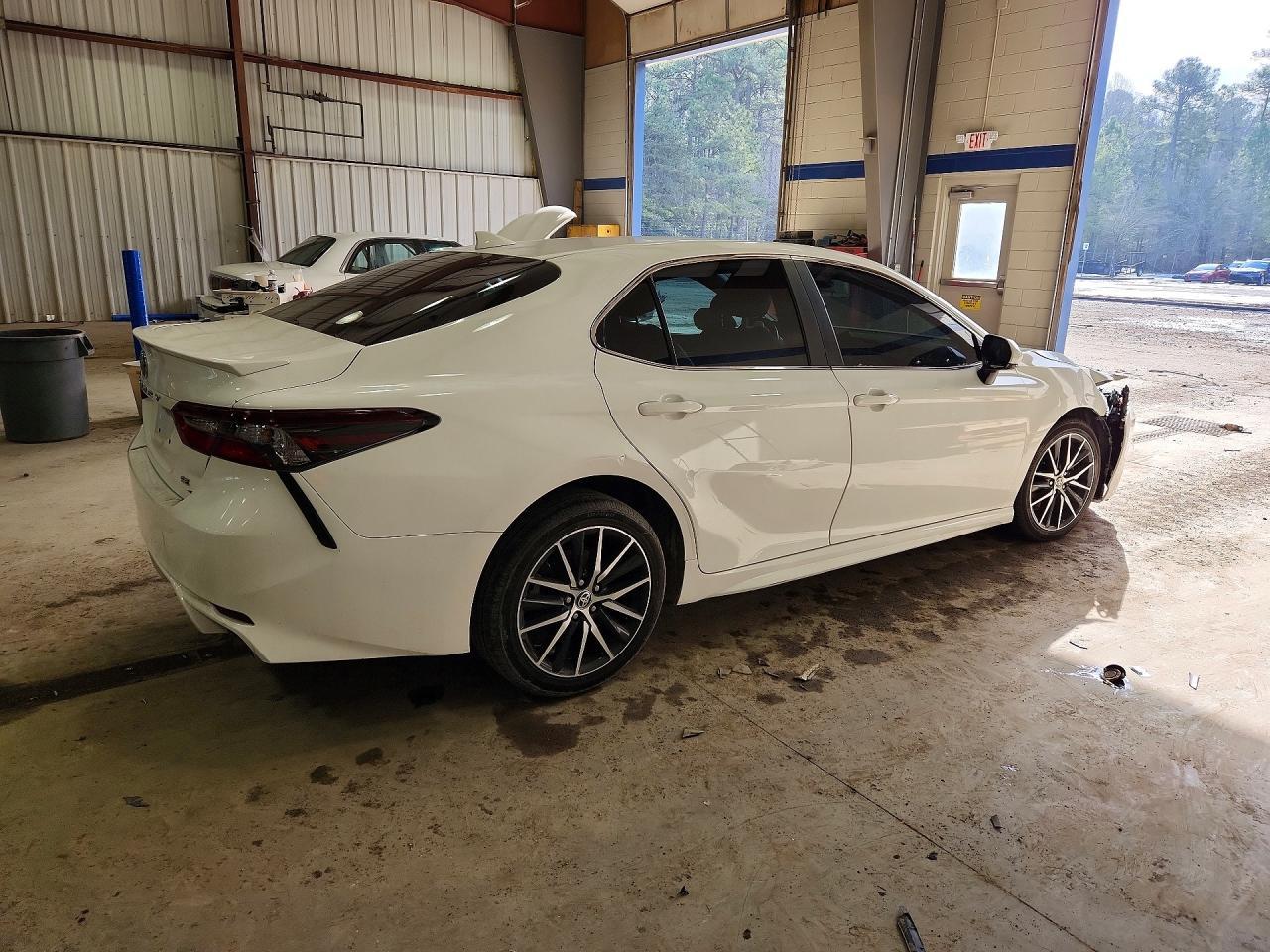 2021 TOYOTA CAMRY
