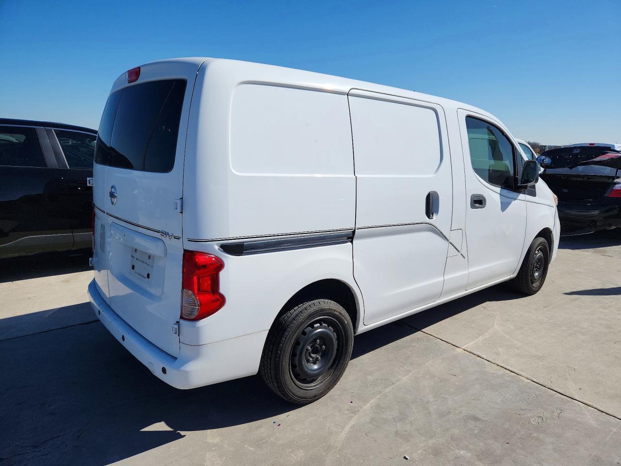 2017 NISSAN NV 200
