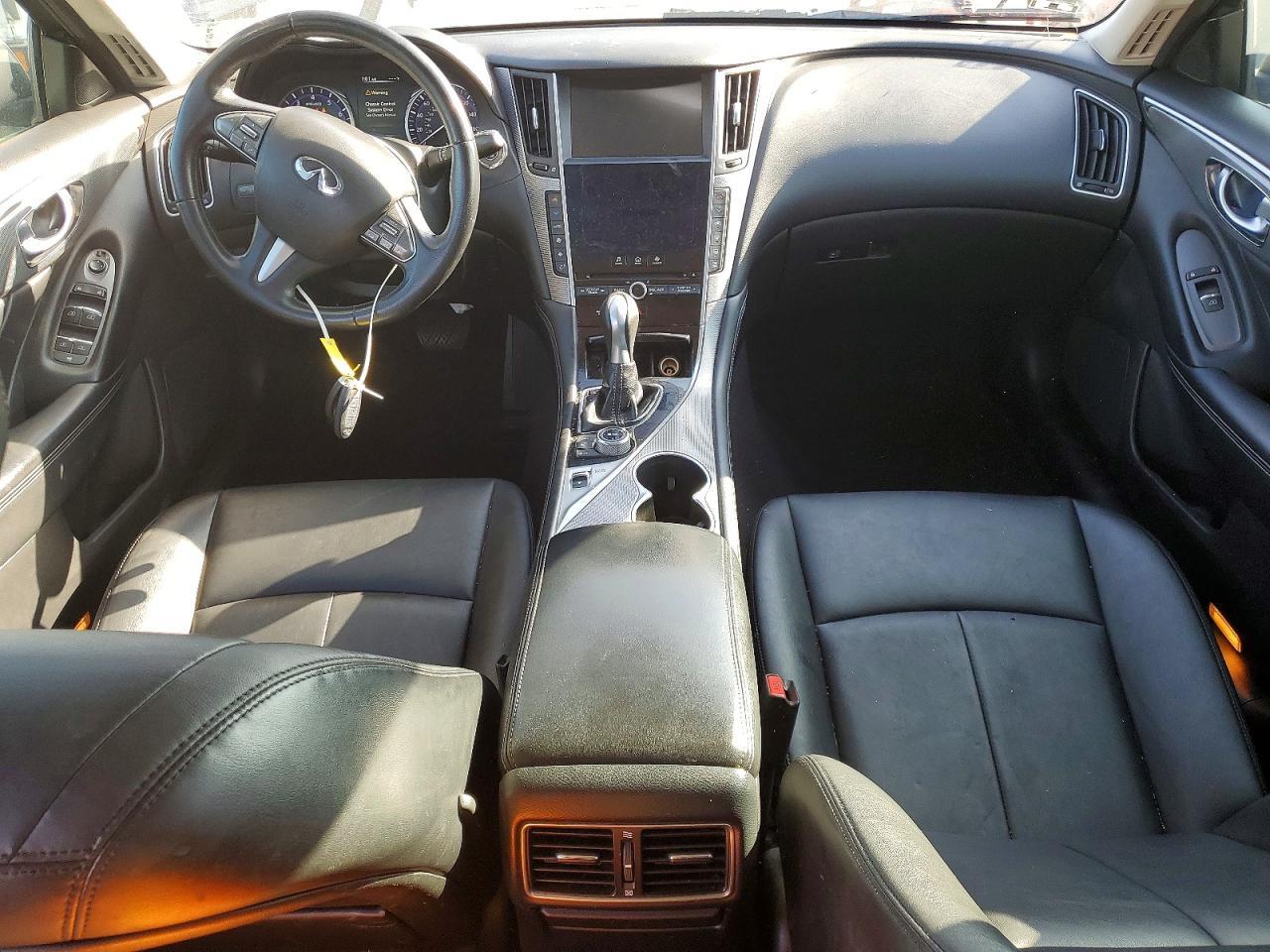 2016 INFINITI Q50