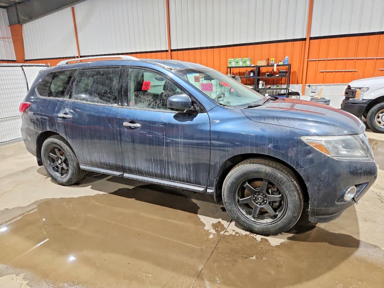 2014 NISSAN PATHFINDER