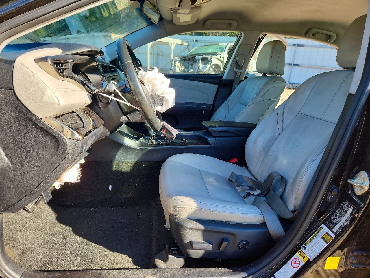 2013 TOYOTA Avalon