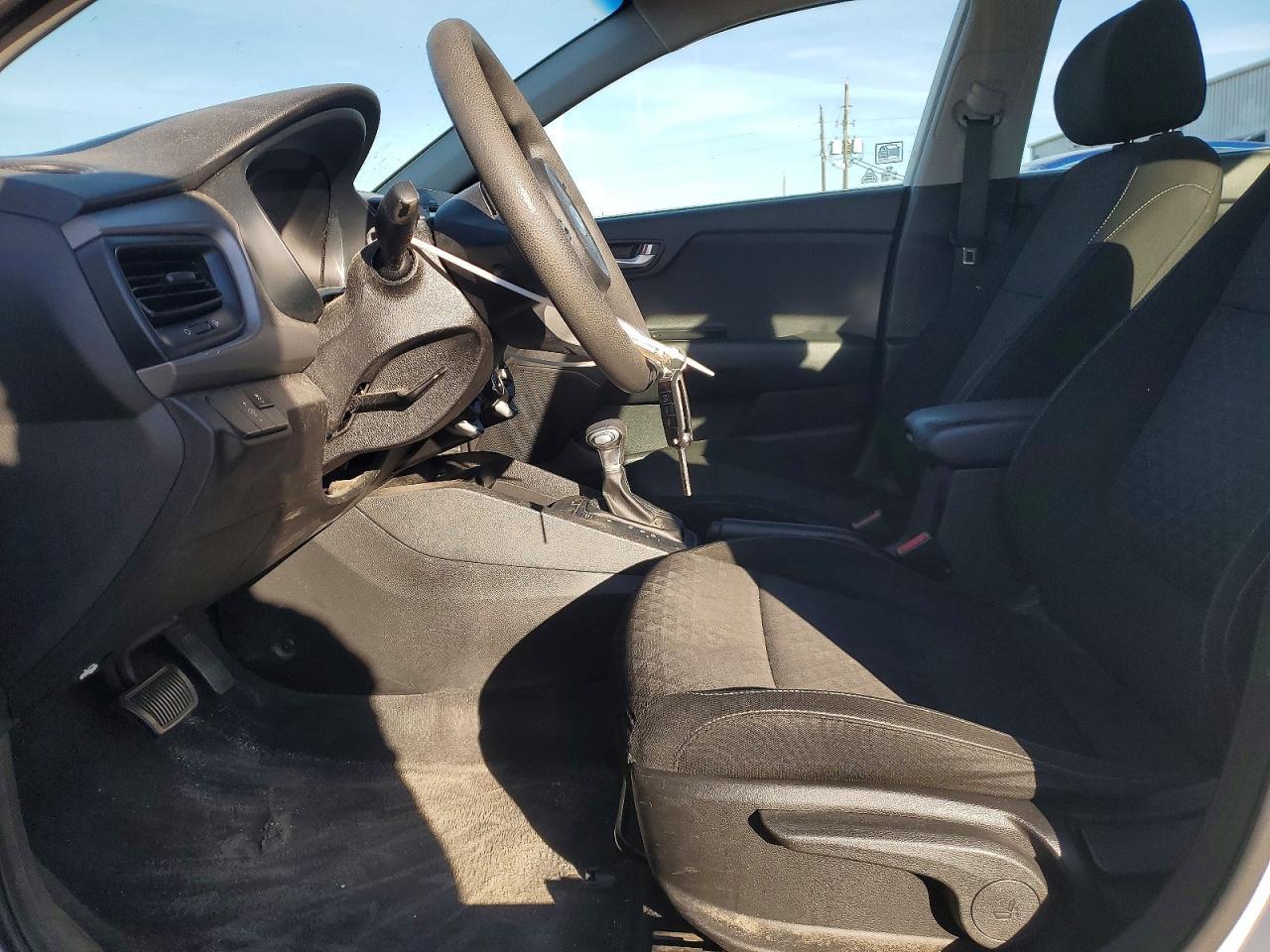 2018 KIA RIO