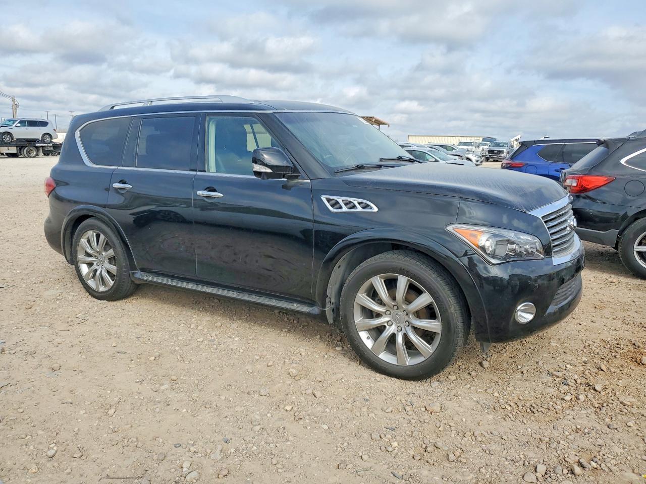 2012 INFINITI QX56