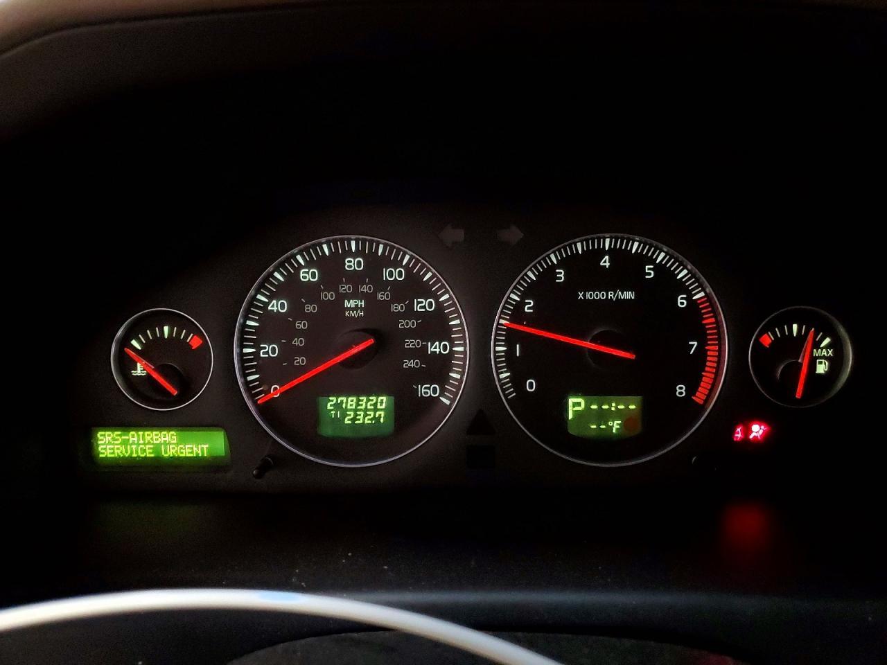 2006 VOLVO XC70