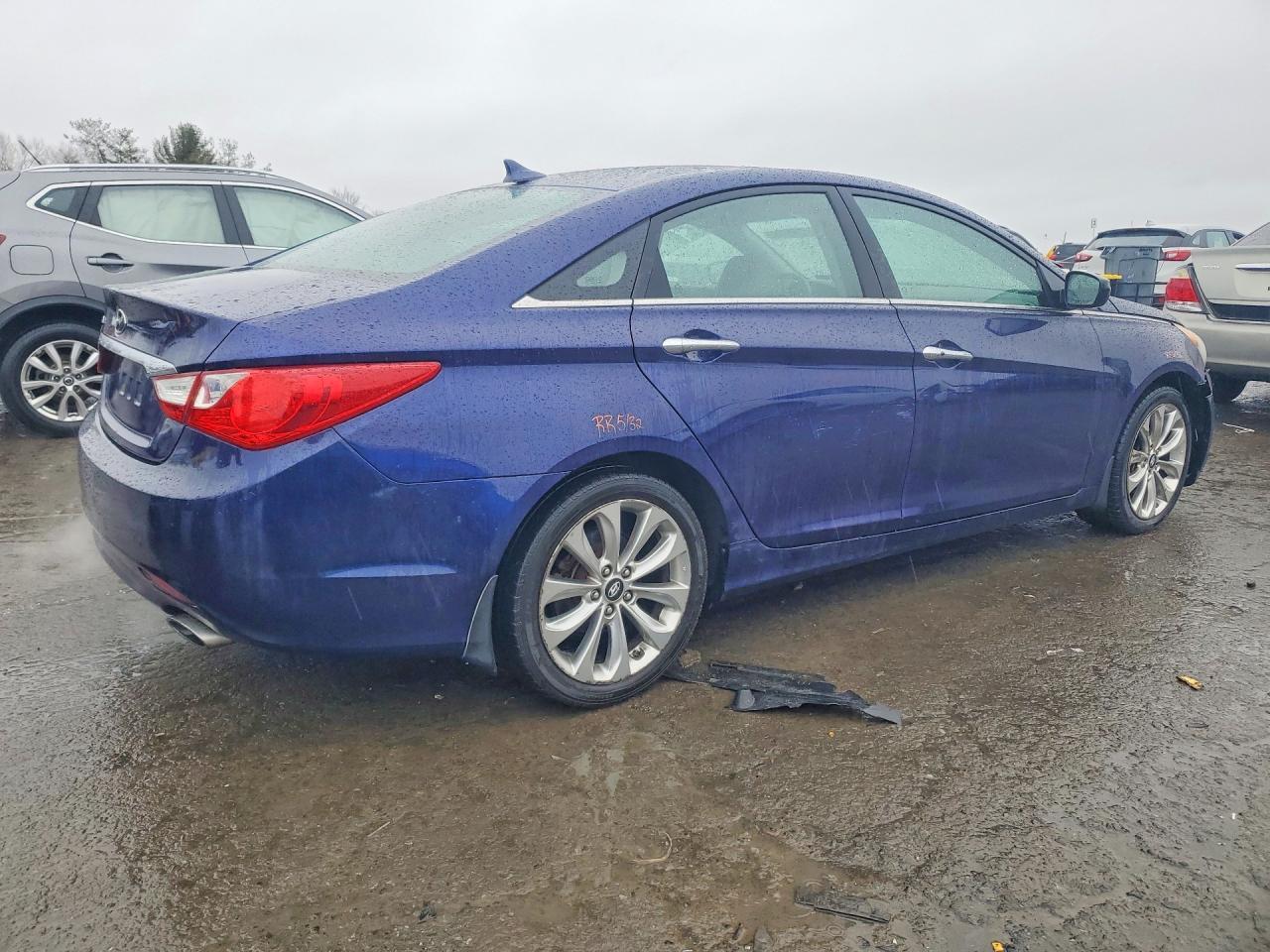 2011 HYUNDAI SONATA