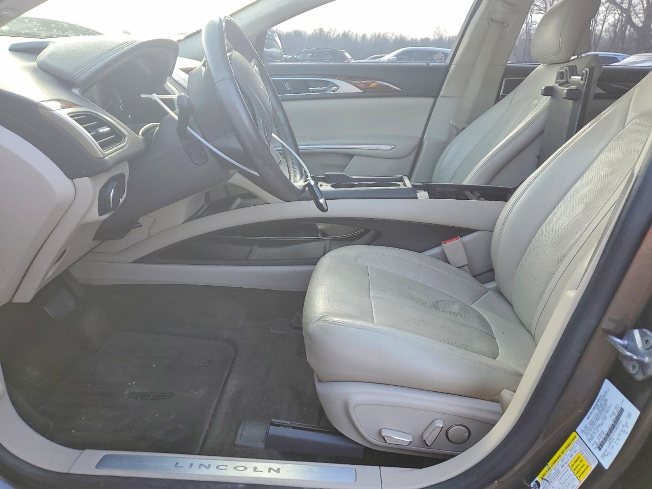 2016 LINCOLN MKZ