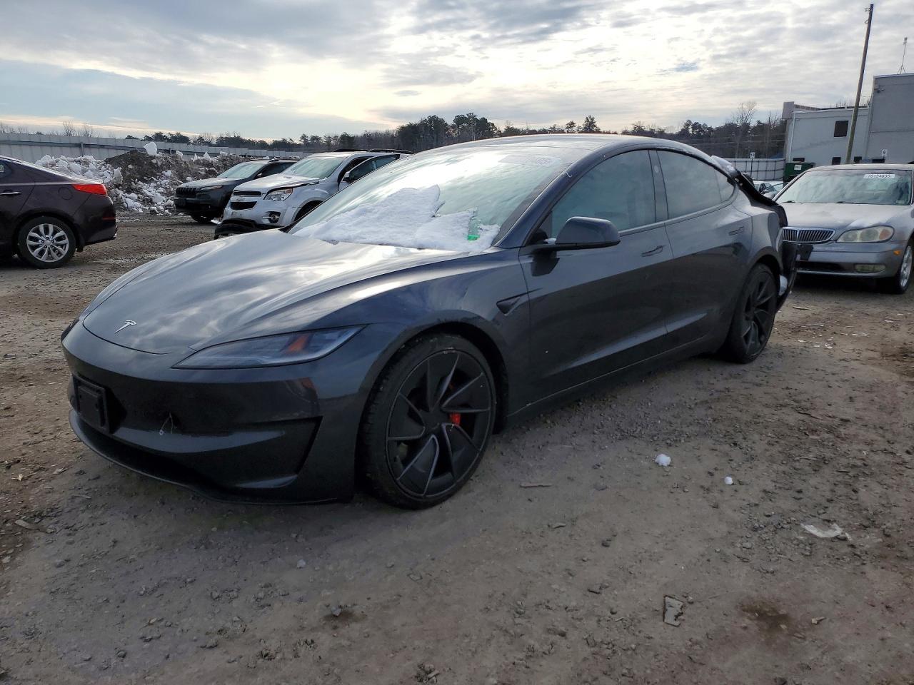 2024 TESLA MODEL 3