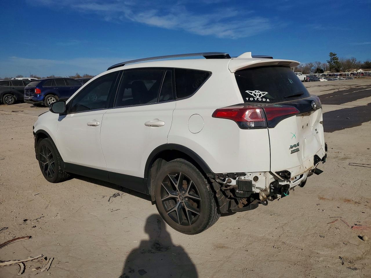 2016 TOYOTA RAV4
