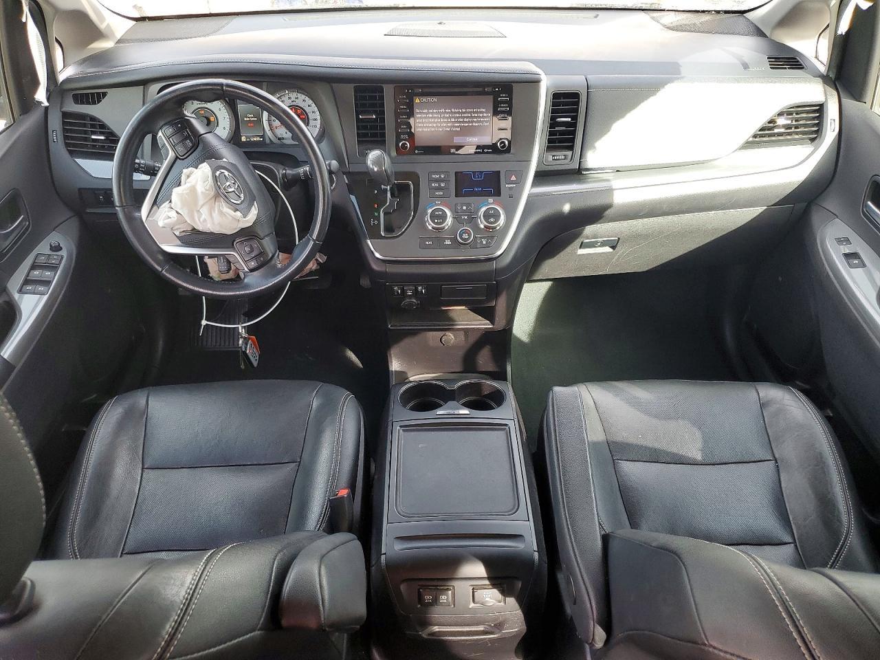 2019 TOYOTA SIENNA