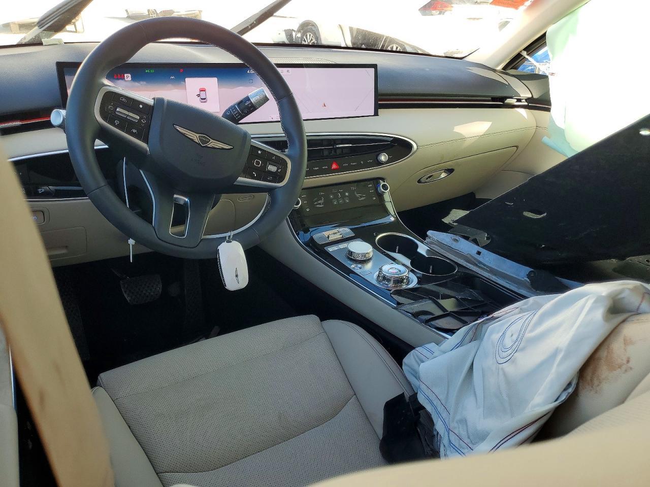 2026 GENESIS GV70