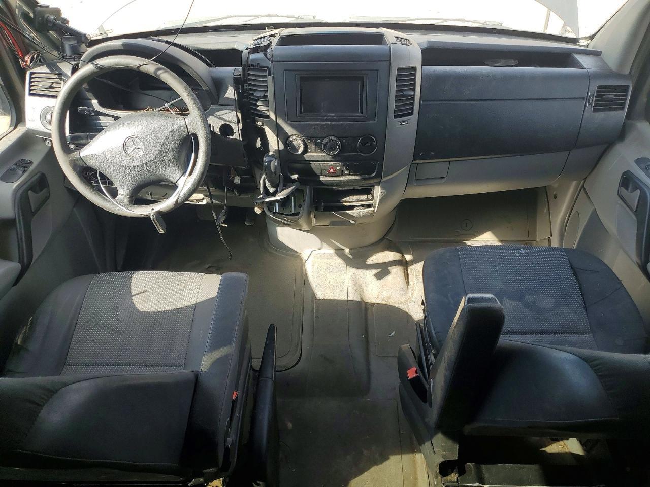 2011 MERCEDES-BENZ Sprinter