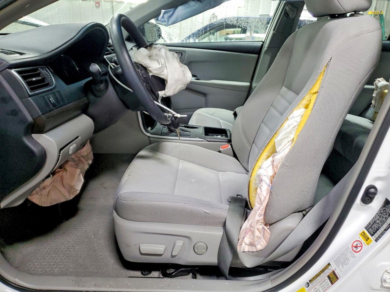 2016 TOYOTA CAMRY