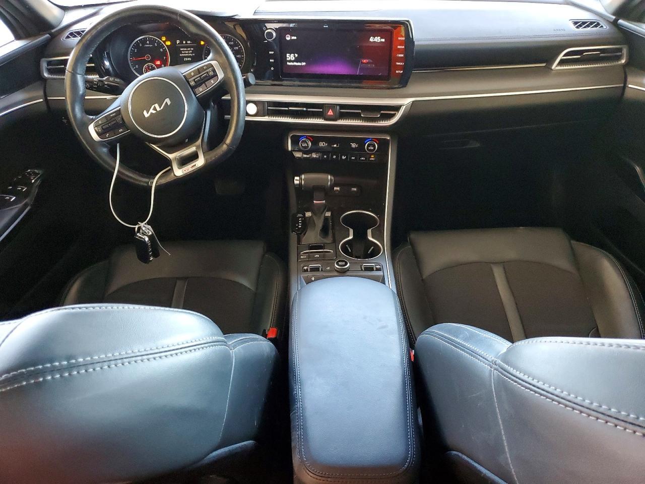 2022 KIA K5