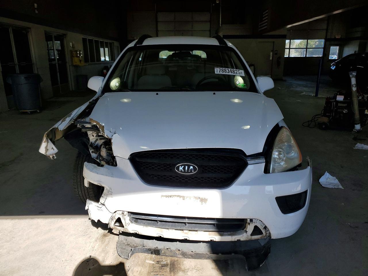 2008 KIA RONDO
