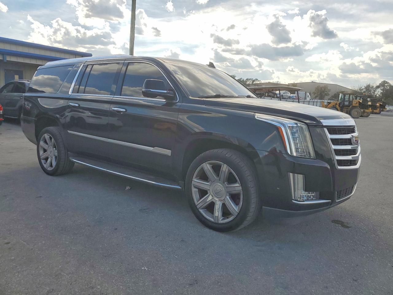 2018 CADILLAC Escalade ESV