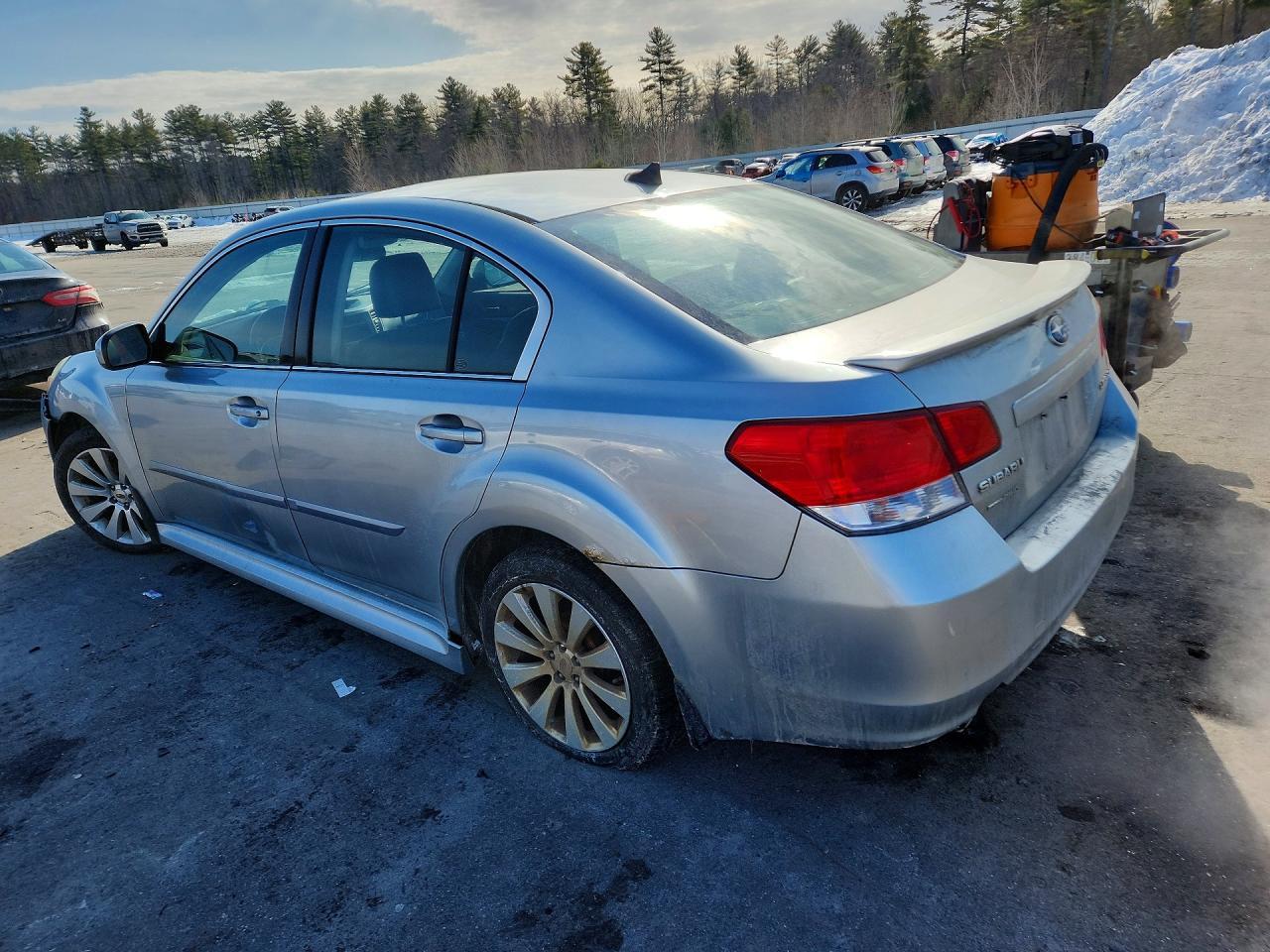 2012 SUBARU Legacy