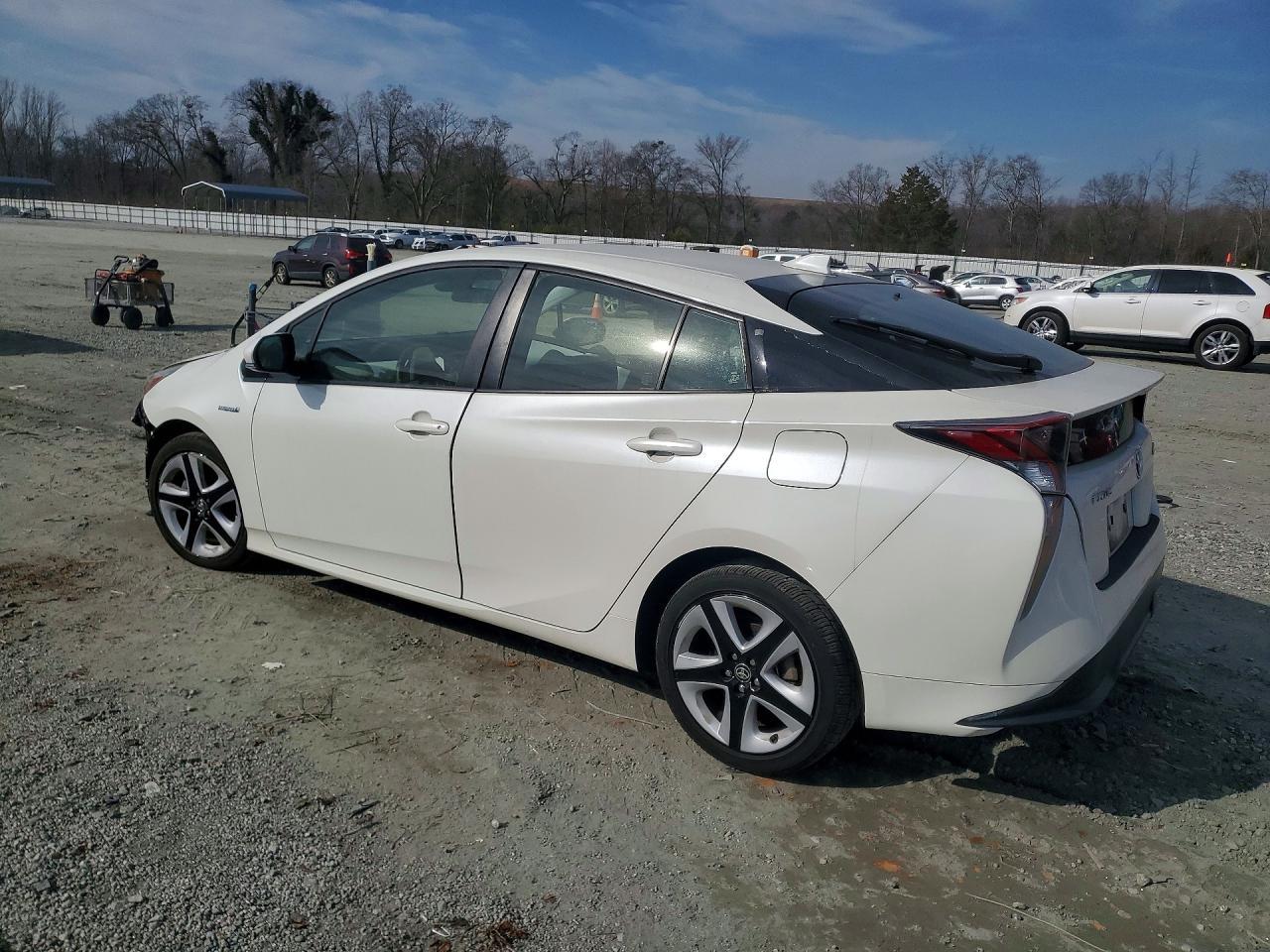 2016 TOYOTA PRIUS