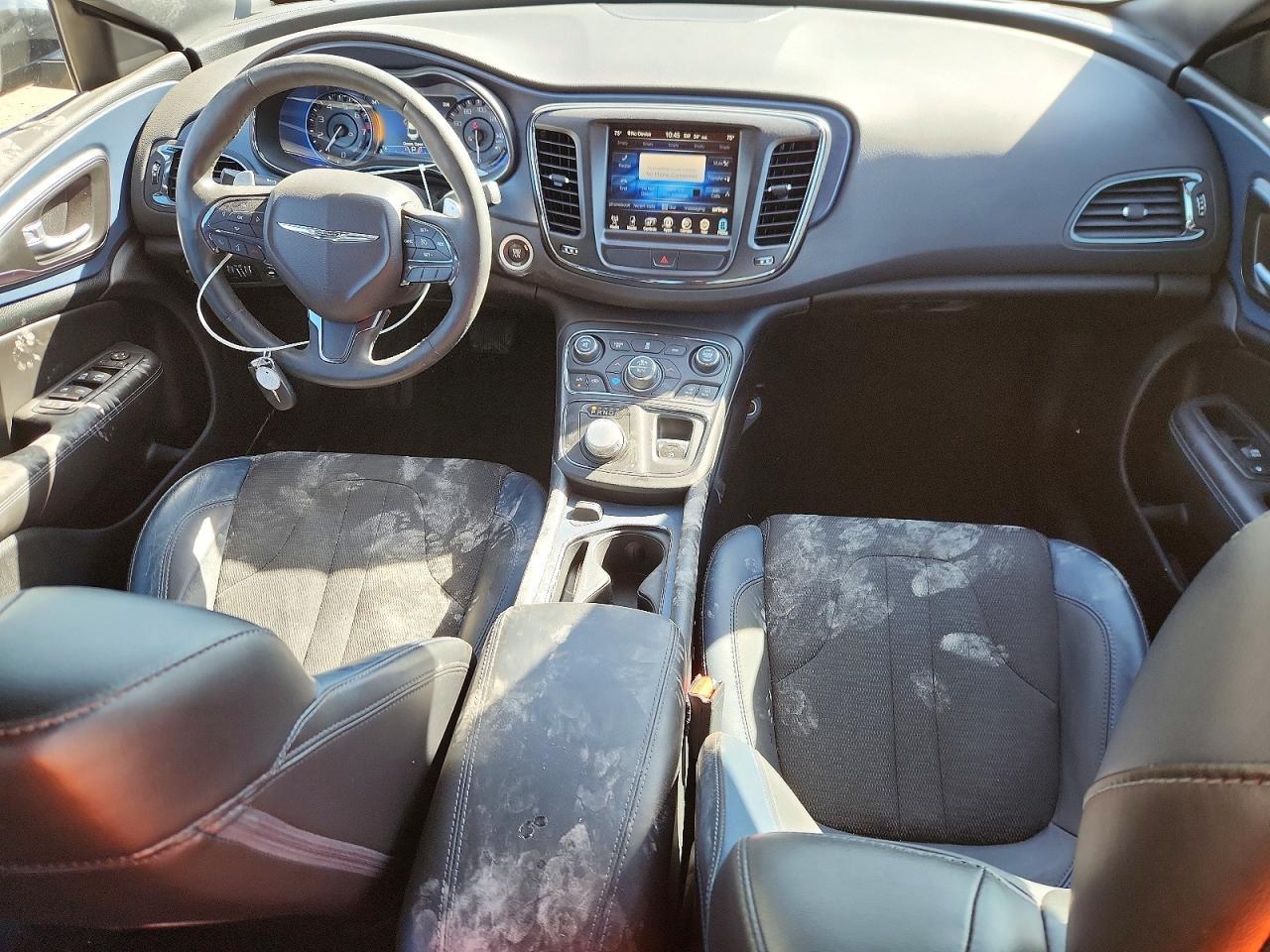 2016 CHRYSLER 200