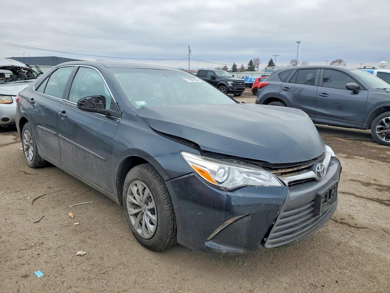 2016 TOYOTA CAMRY