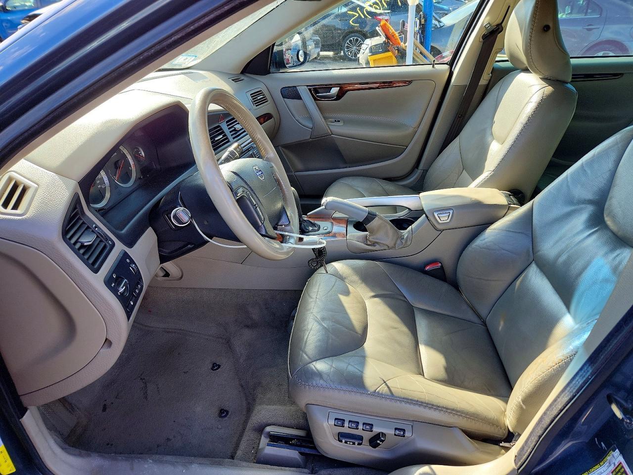 2007 VOLVO XC70