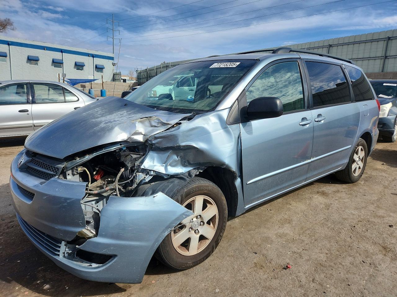 2004 TOYOTA SIENNA