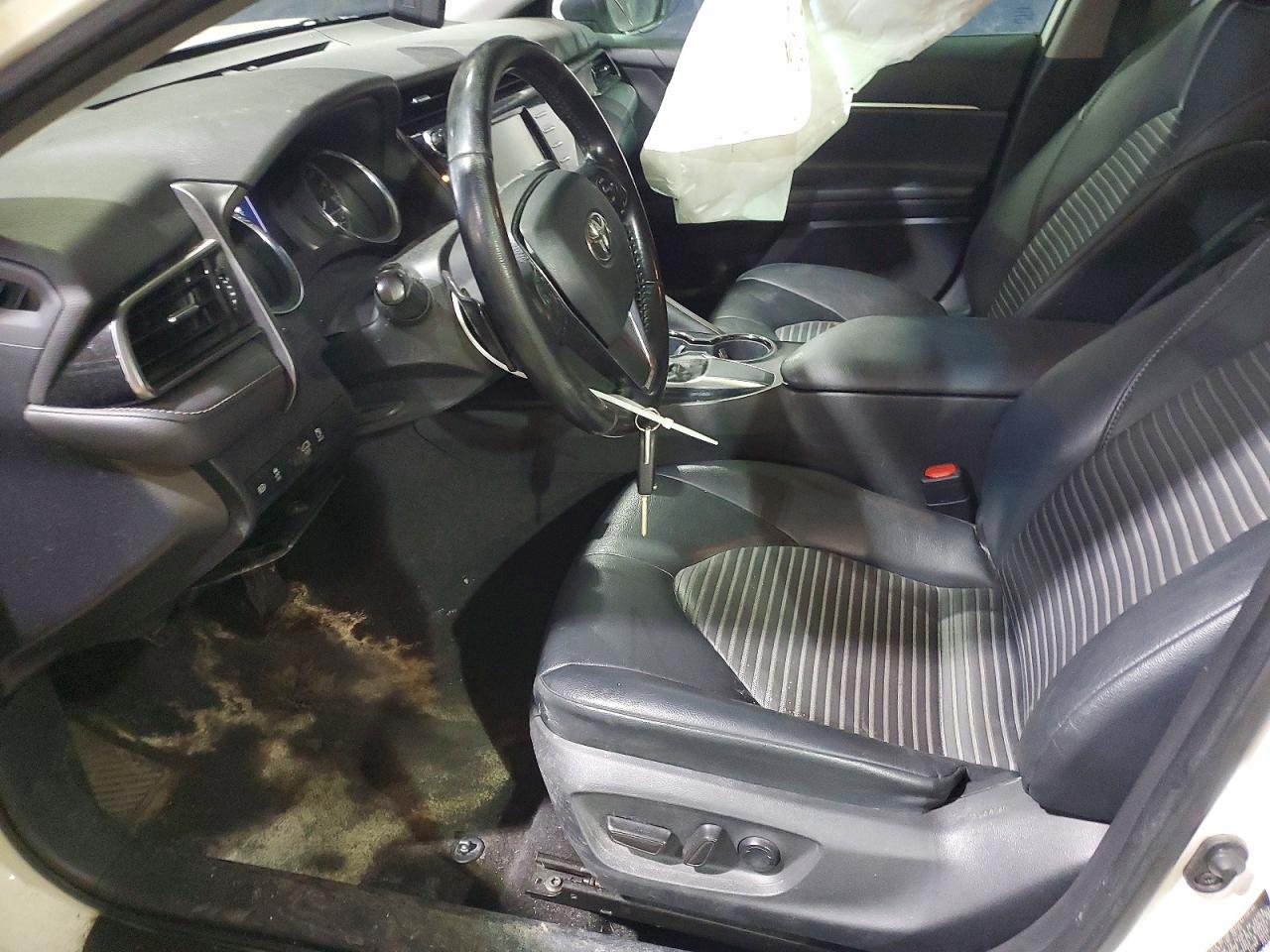 2020 TOYOTA CAMRY