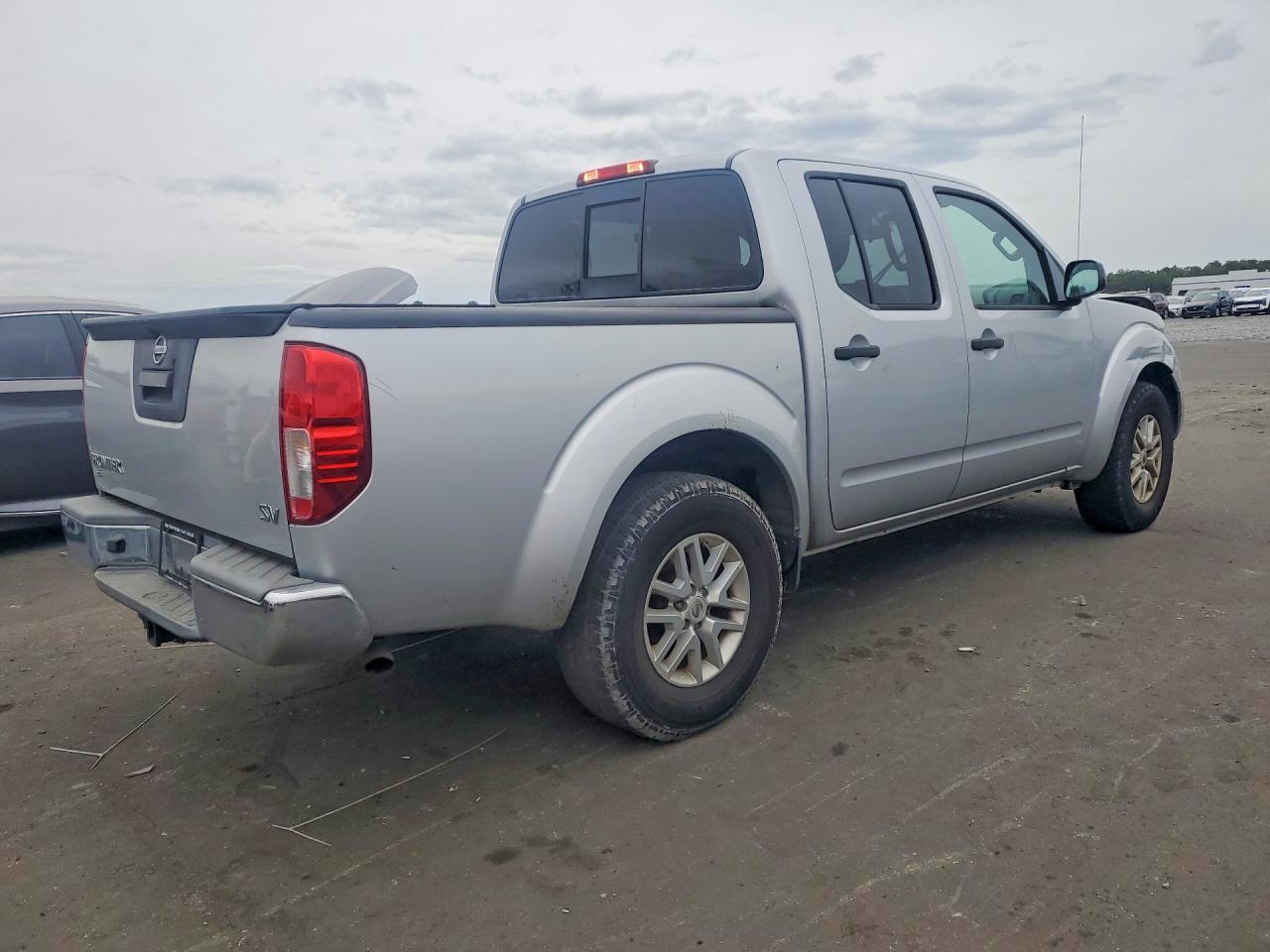 2016 NISSAN Frontier