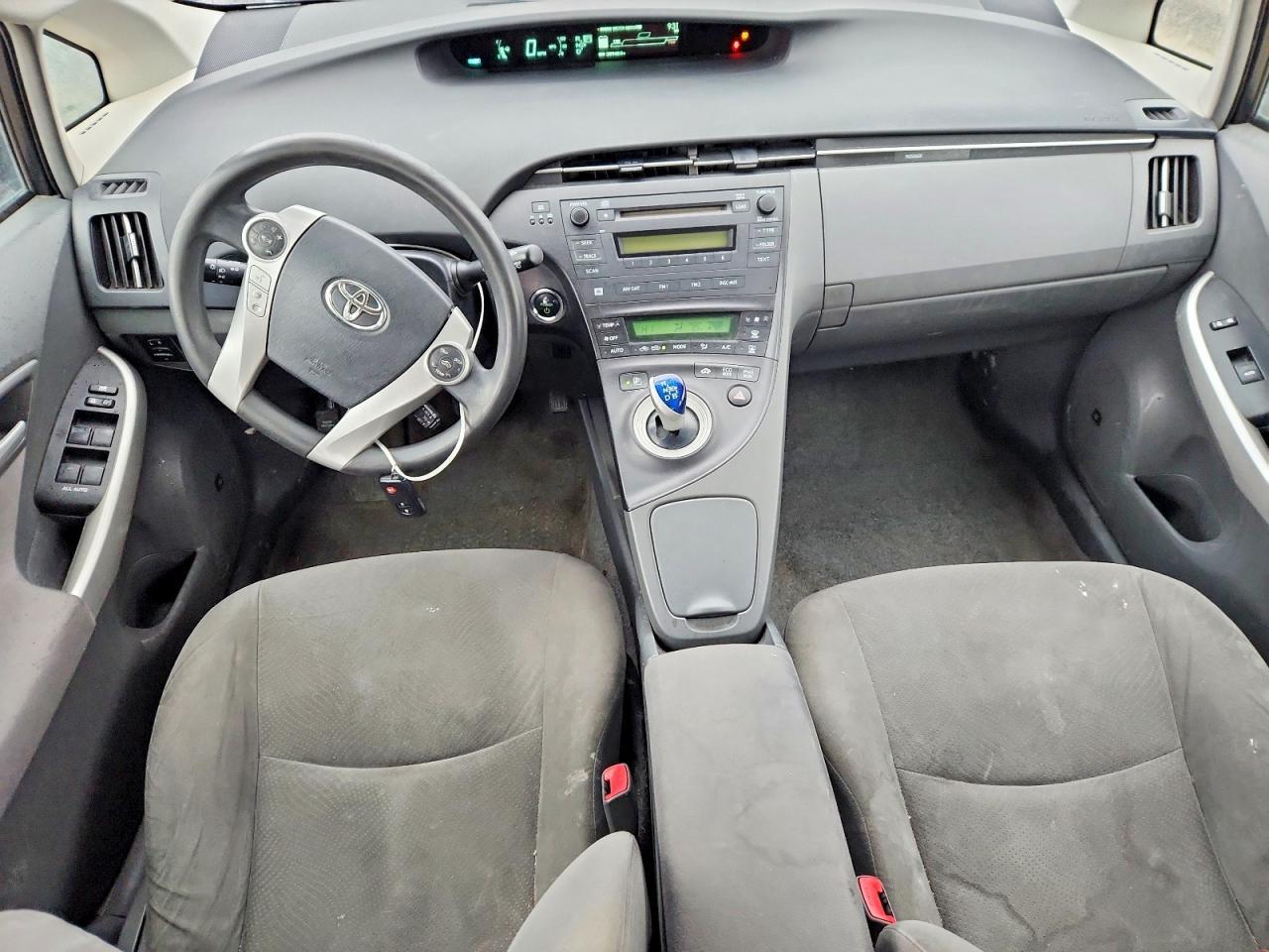 2011 TOYOTA PRIUS