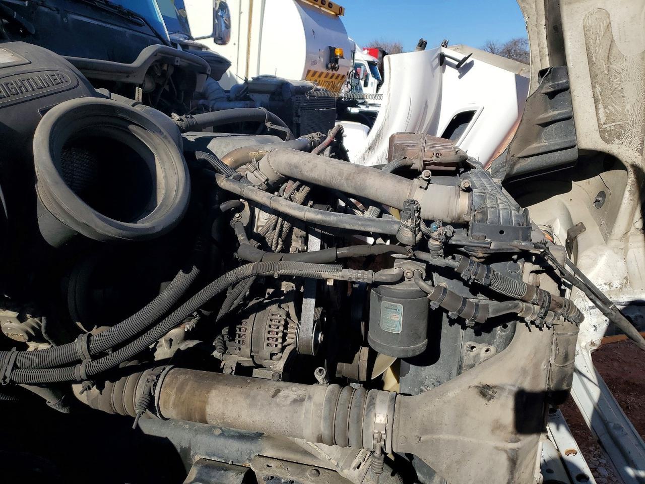 2010 FREIGHTLINER Columbia