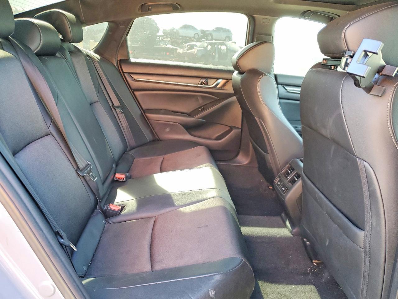 2021 HONDA ACCORD