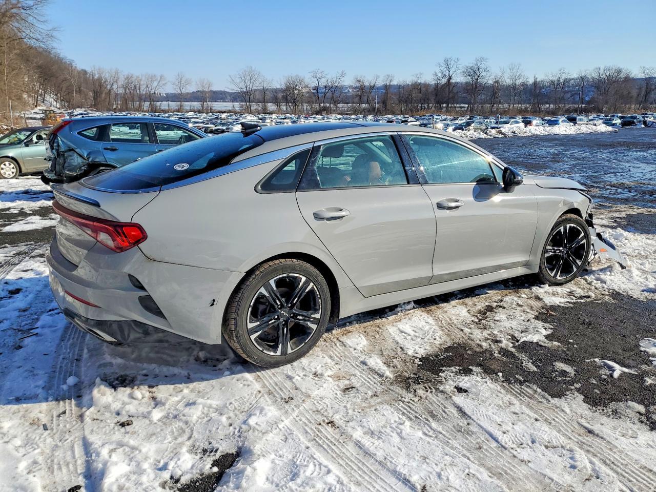 2023 KIA K5