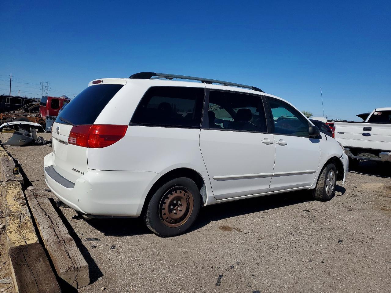2005 TOYOTA SIENNA