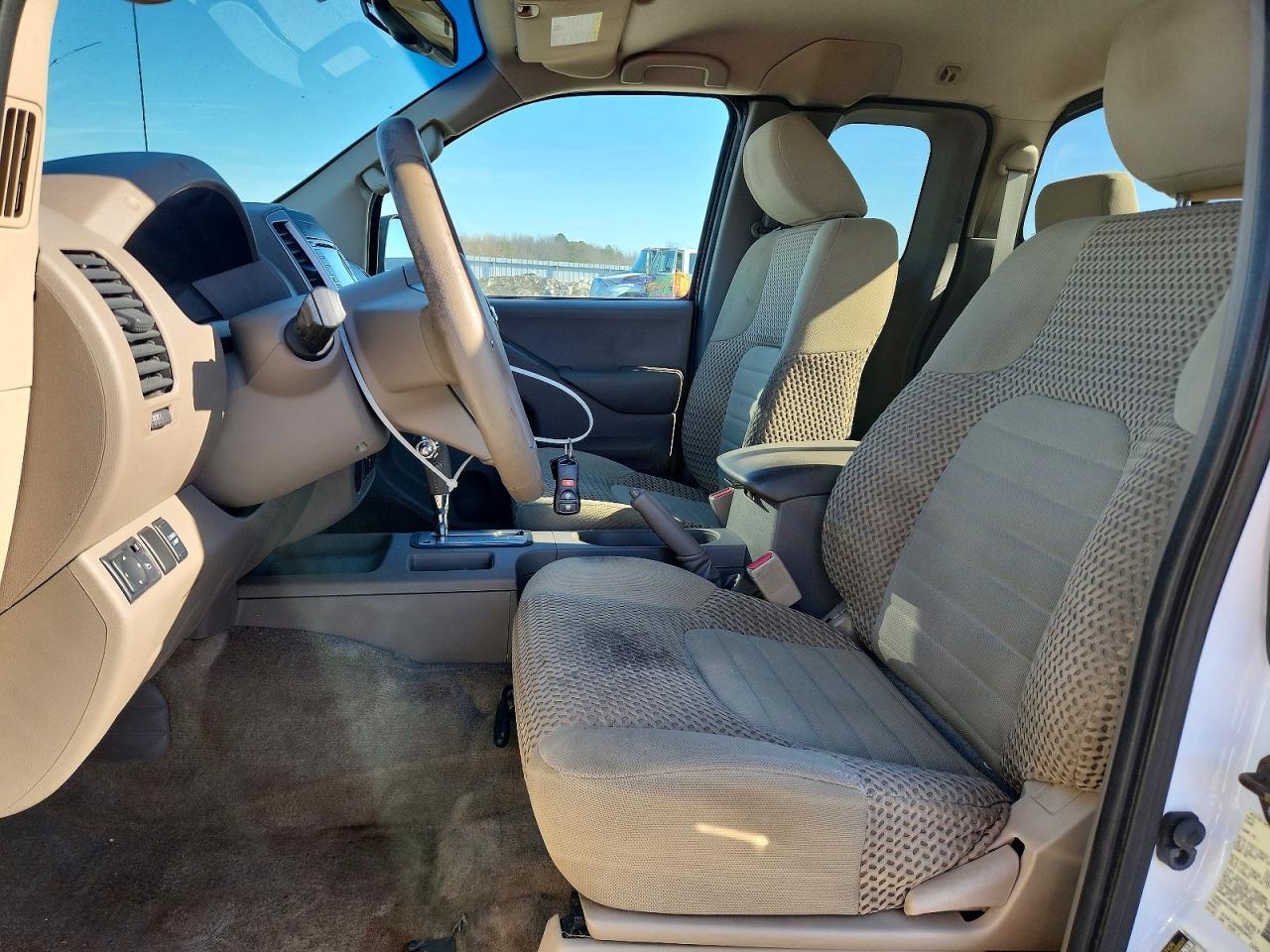 2016 NISSAN Frontier