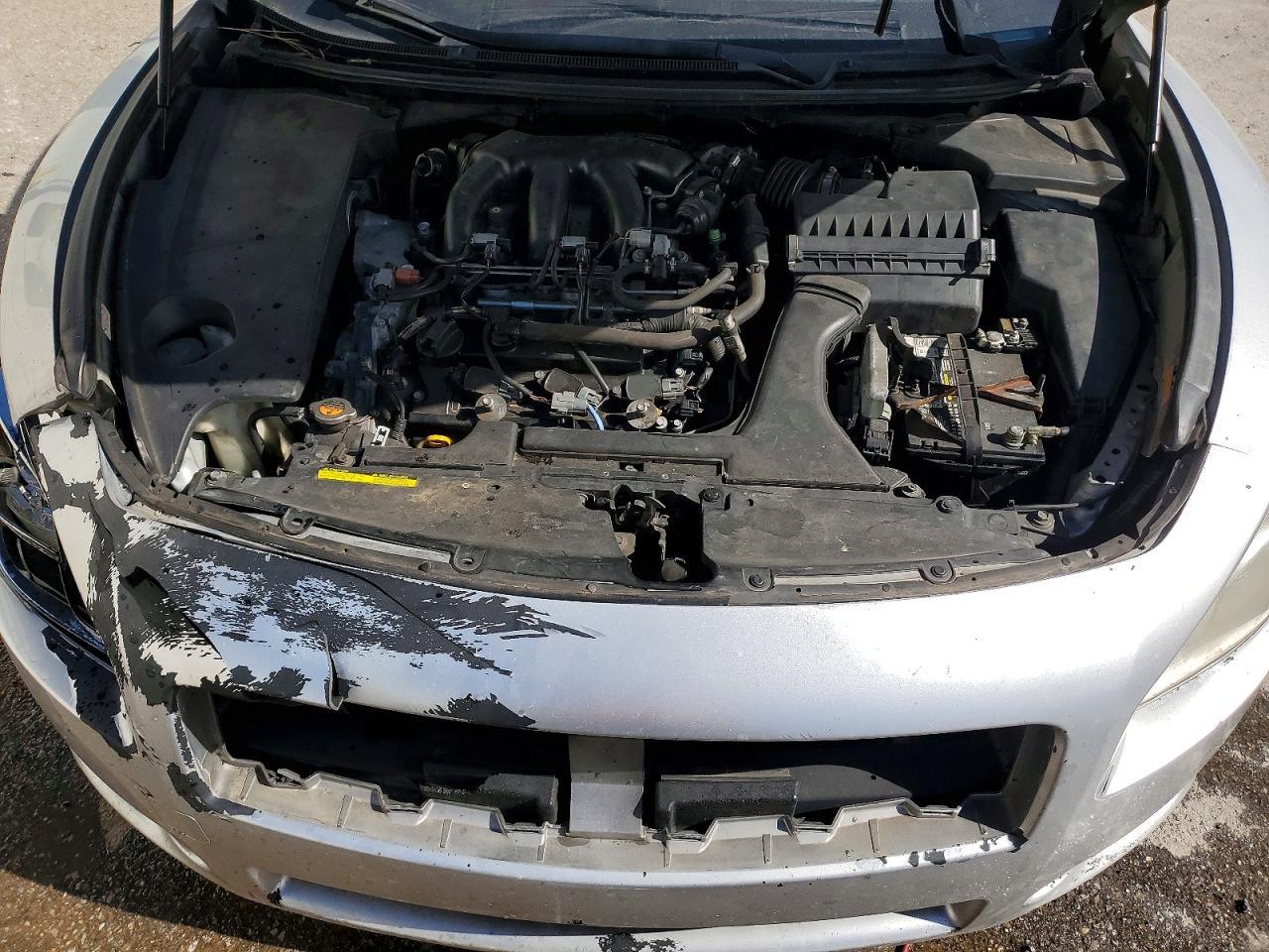 2010 NISSAN Maxima