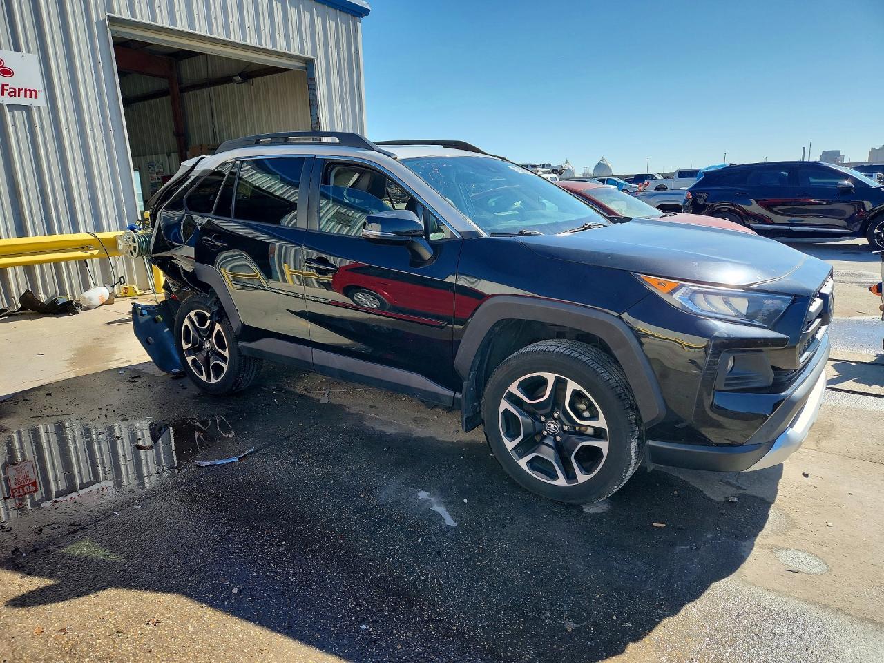2019 TOYOTA RAV4