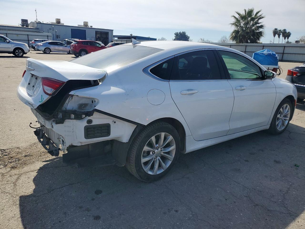 2015 CHRYSLER 200