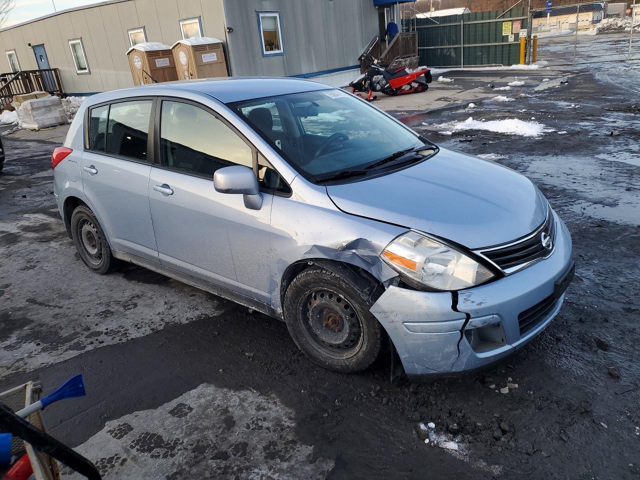2010 NISSAN VERSA