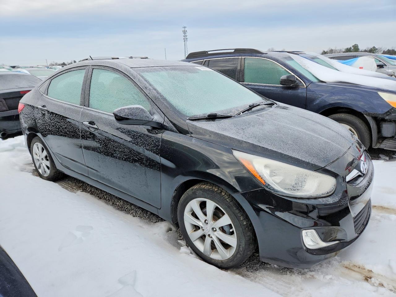 2013 HYUNDAI ACCENT