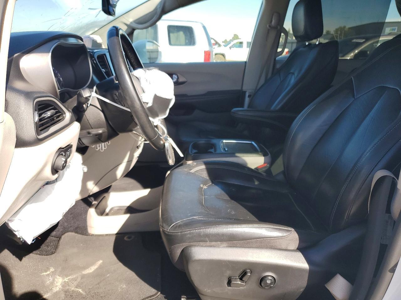 2022 CHRYSLER Pacifica